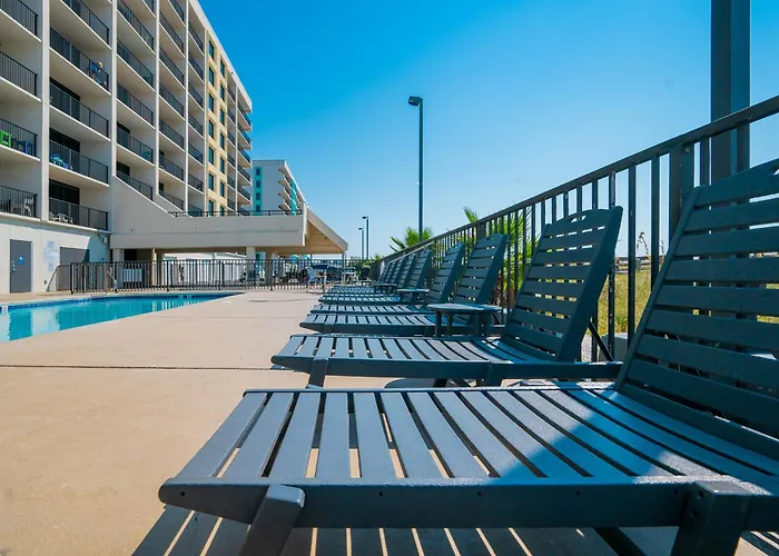 Apartment Island Winds West 380 *