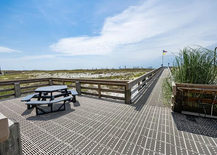Island Winds West 380 Apartment